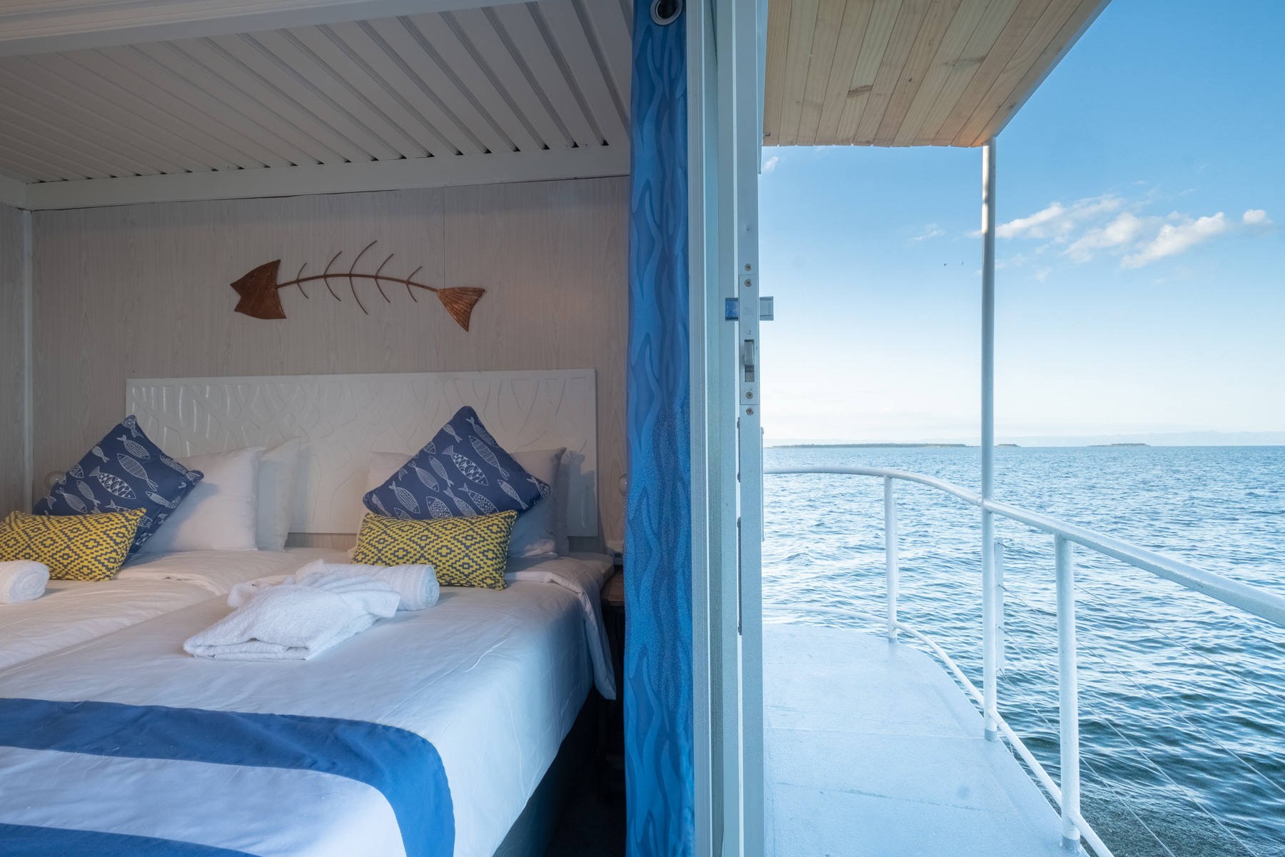 Houseboat Matusadona Zimbabwe